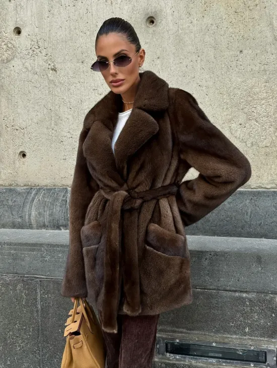 Шуба из скандинавской норки VELVET - цвет соболь