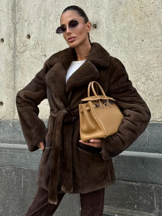 Шуба из скандинавской норки VELVET - цвет соболь