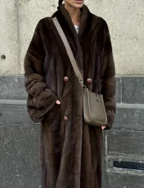 Роскошная шуба из аукционного меха норки SAGA FURS - цвет соболь