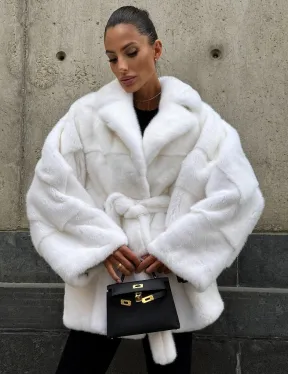 Белоснежная норковая шуба фасон 