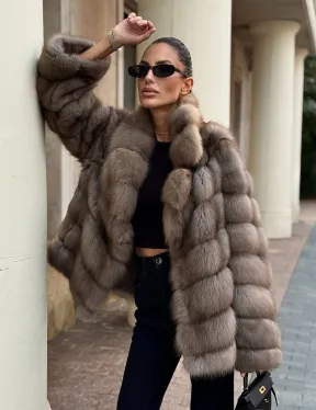 Короткая шуба из куницы - цвет пастель
