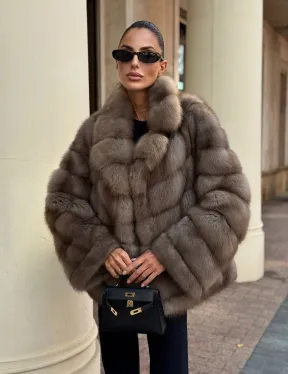 Короткая шуба из куницы - цвет пастель