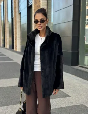 Элегантная черная шубка из меха норки - стойка воротник