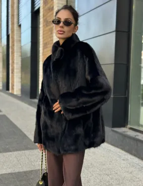 Элегантная черная шубка из меха норки - стойка воротник