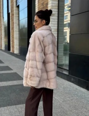 Шуба норковая пудрового цвета с английским воротником