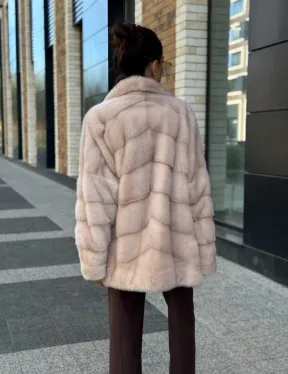 Шуба норковая пудрового цвета с английским воротником