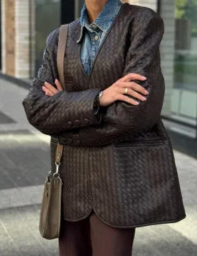 Стильный пиджак из натуральной плетеной кожи