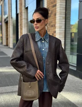 Стильный пиджак из натуральной плетеной кожи