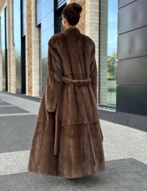 Длинное норковое пальто - шуба в цвете соболь