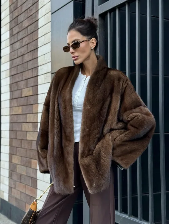 Модная шуба из норки 2025