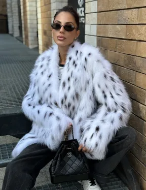 Шуба из меха белой аукционной лисы под рысь, ручная работа