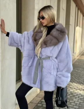 Шуба из норки короткая с куницей воротник