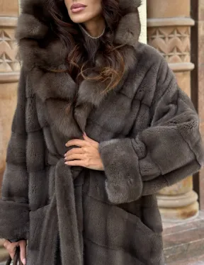 Шуба норковая в цвете мокко с капюшоном куница