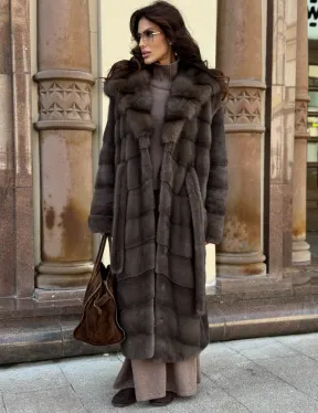 Шуба норковая в цвете мокко с капюшоном куница