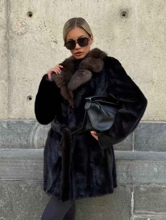 Норковая шуба махагон с куницей