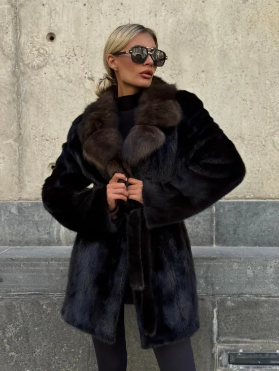 Норковая шуба махагон с куницей