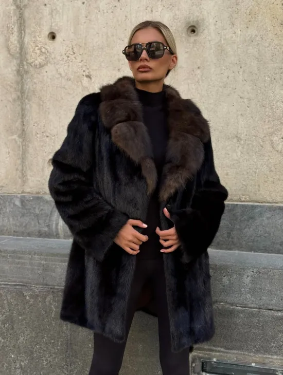 Норковая шуба махагон с куницей
