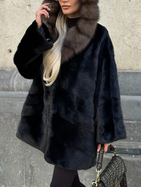 Черный норковый полушубок с капюшоном куница