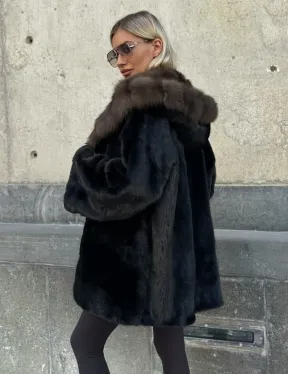 Черный норковый полушубок с капюшоном куница