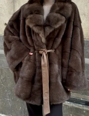 Полушубок норковый женский с воротником куница