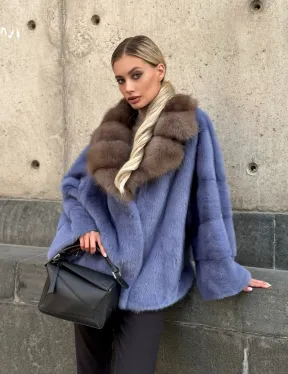 Короткая шуба норковая с воротником из куницы