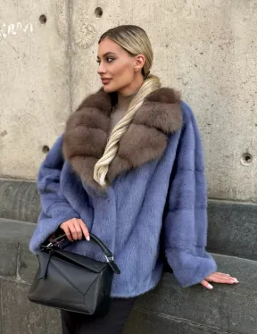 Короткая шуба норковая с воротником из куницы