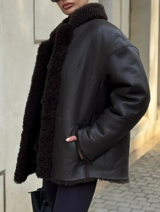 Двусторонняя коричневая дубленка из овчины