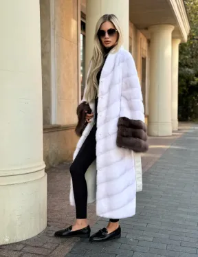 Белая норковая шуба с отделкой из куницы