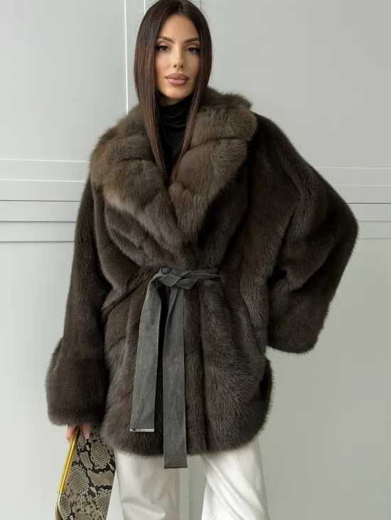 Шуба норковая летучая мышь с воротником из куницы - цвет хаки