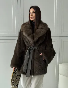 Шуба норковая летучая мышь с воротником из куницы - цвет хаки