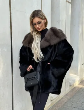 Черная норковая шуба летучая мышь с капюшоном из куницы