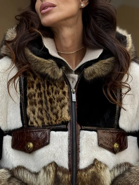 Женская меховая куртка с капюшоном из аукционной норки- черная