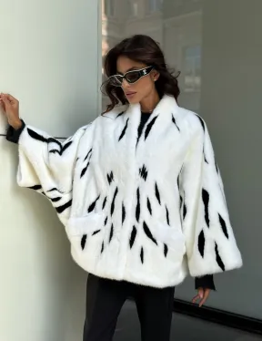 Белый норковый полушубок с рисунком