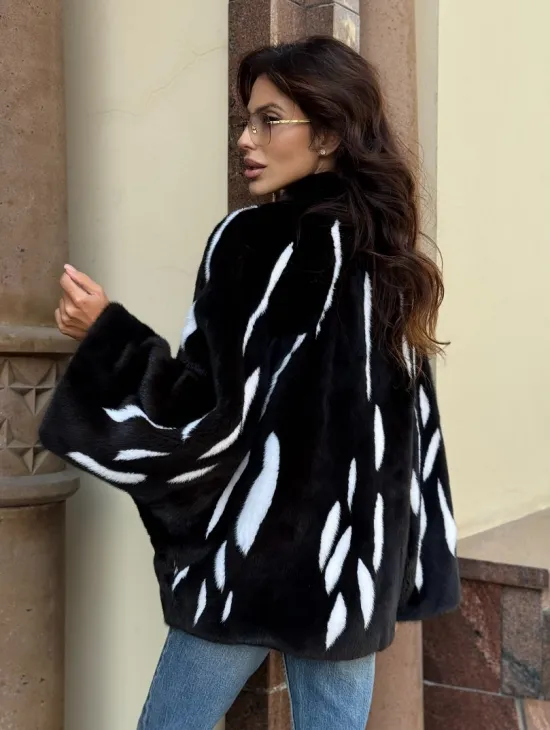 Черный норковый полушубок с рисунком