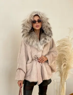 Пончо норковое с капюшоном из меха рыси в цвете пастель