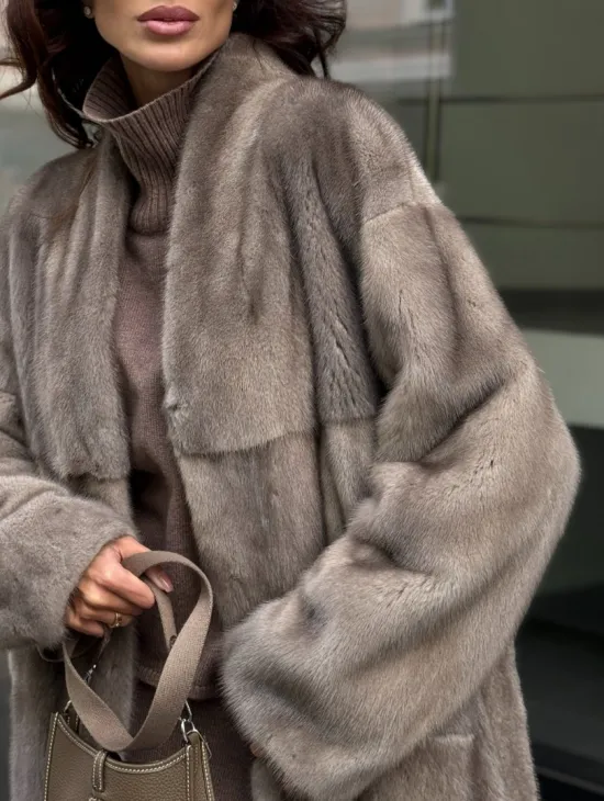 Длинная норковая шуба