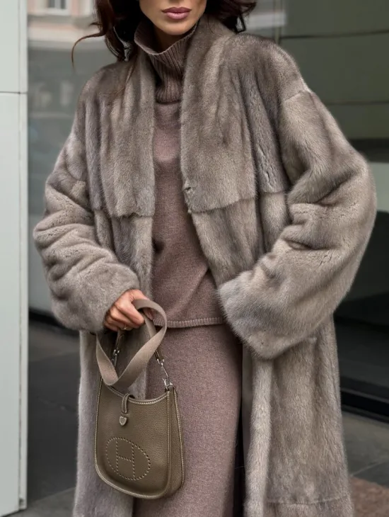 Длинная норковая шуба