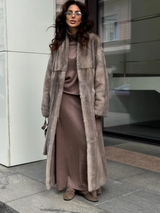 Длинная норковая шуба