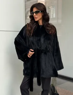 Черная шуба из аукционного меха норки SAGA FURS