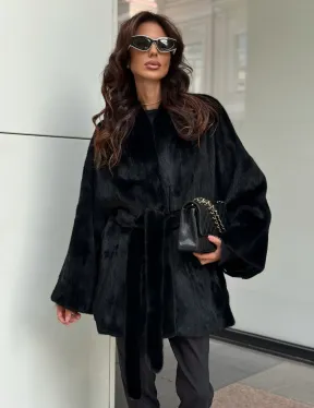 Черная шуба из аукционного меха норки SAGA FURS