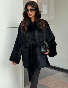 Черная шуба из аукционного меха норки SAGA FURS