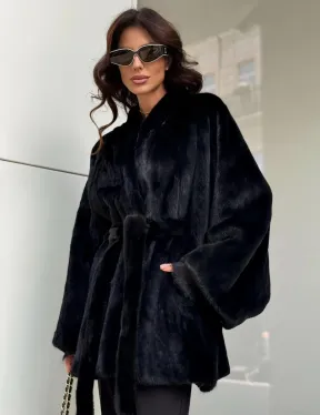 Черная шуба из аукционного меха норки SAGA FURS