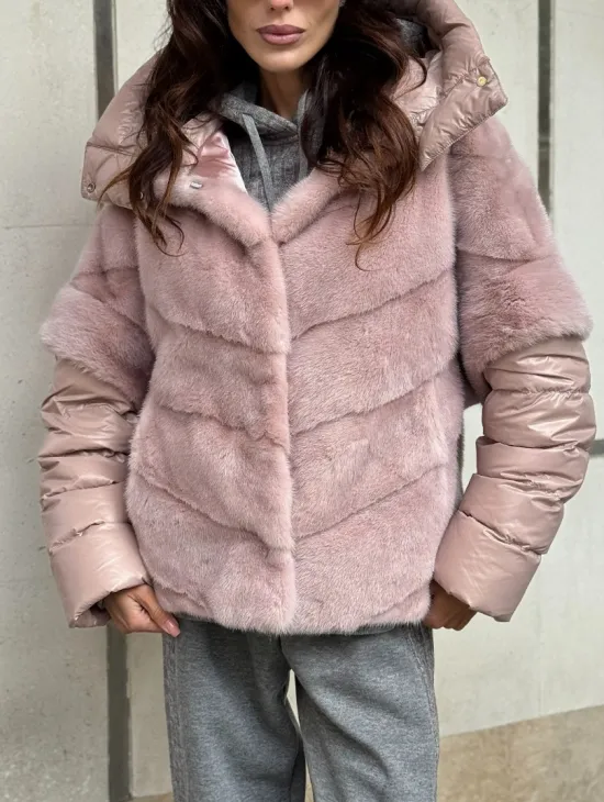 Зимняя норковая куртка - жилет с капюшоном