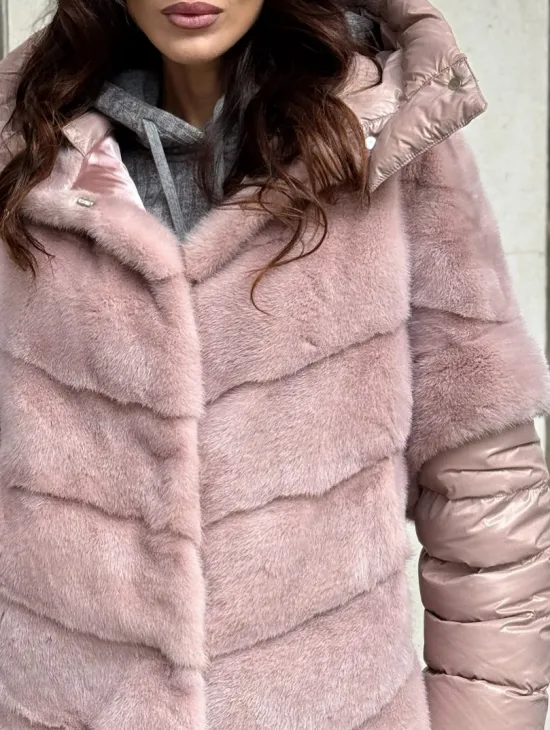 Зимняя норковая куртка - жилет с капюшоном