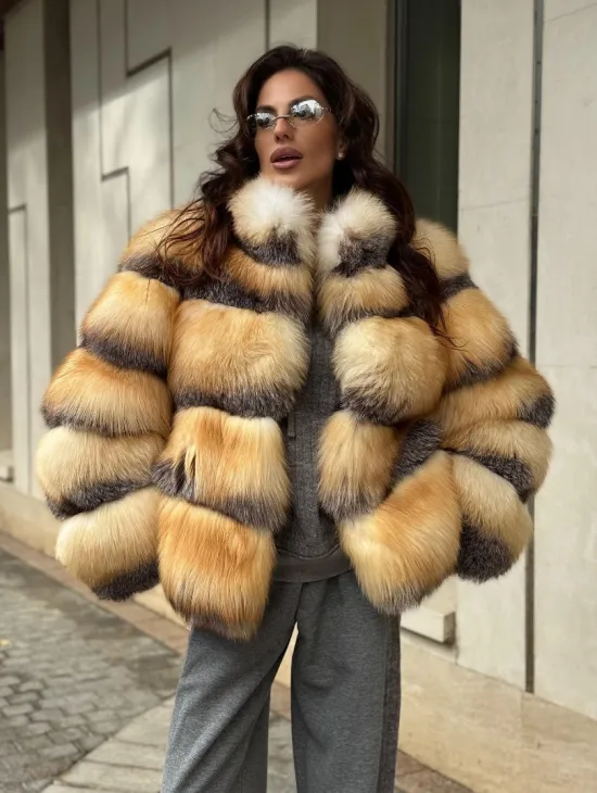 Полушубок из меха лисы Golden-grey fox стойка воротник