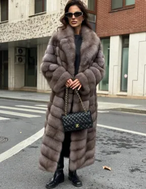 Шуба из меха куницы в цвете Truffle