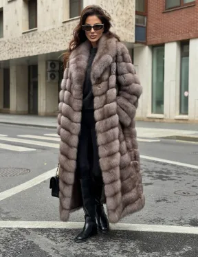 Шуба из меха куницы в цвете Truffle