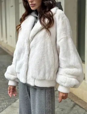 Белый норковый бомбер на резинке
