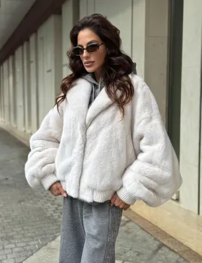 Белый норковый бомбер на резинке
