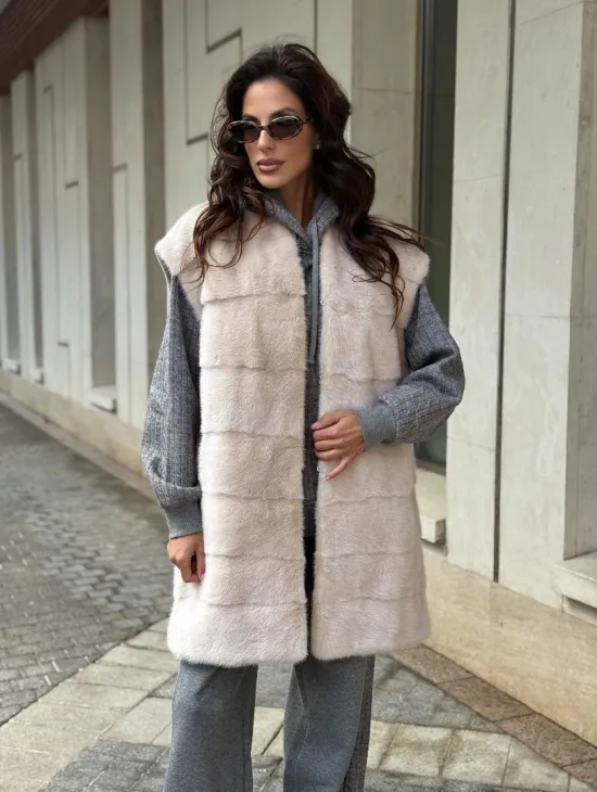 Комбинированный жилет из меха норки и шерсти